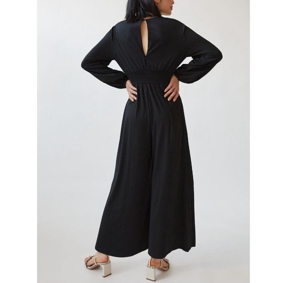 Anthropologie Hutch Long Sleeve Black Wide-Leg V-Neck Jumpsuit Romper - size M - Picture 11 of 15